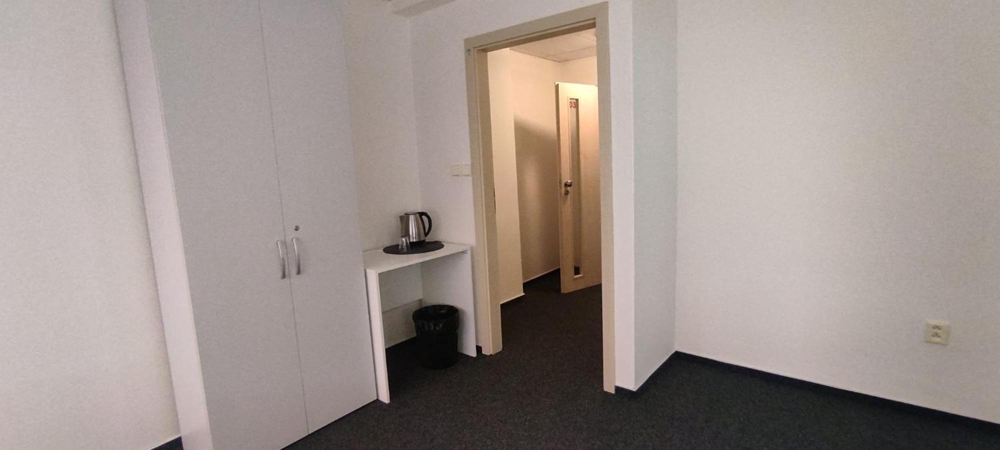 Parkcentrum Lowcost Hotel Near Center Of اوسترافا المظهر الخارجي الصورة
